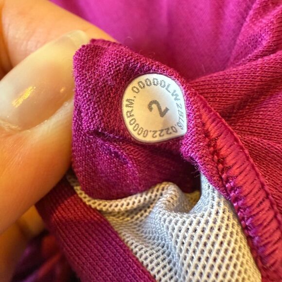 Lululemon Energy Longline Bra Ribbed Luxtreme - size 2 - Picture 4 of 4